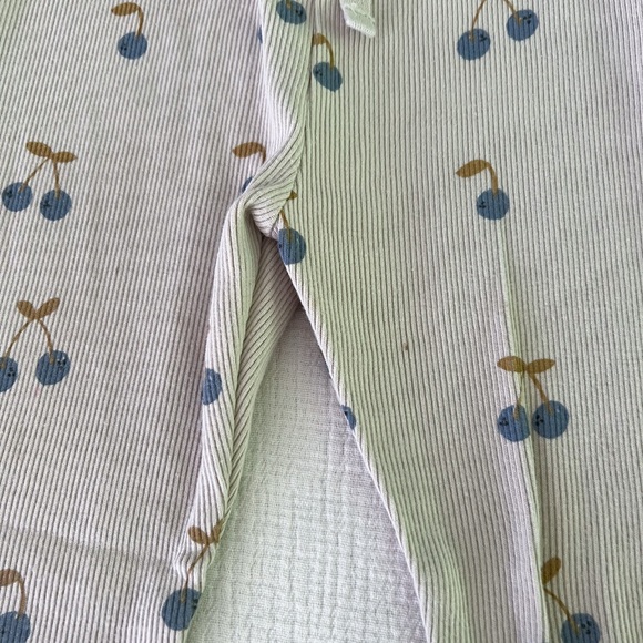 Zara sweatshirt & leggings - Picture 3 of 4